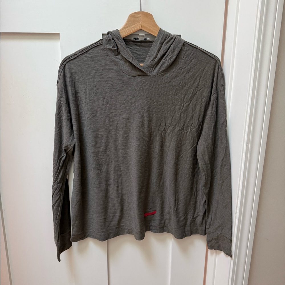James Perse Standard Long Sleeve hooded shirt size 1 small - new with flaw